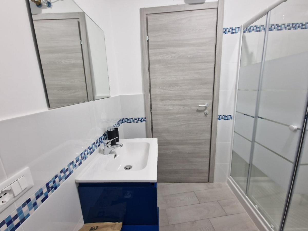 Denis, Liguria Apartment *
