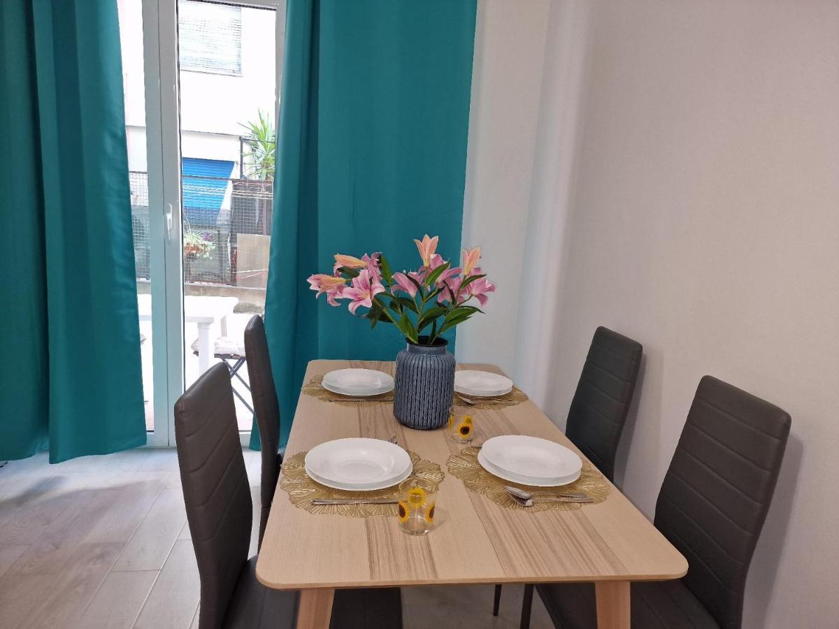 Denis, Liguria Apartment